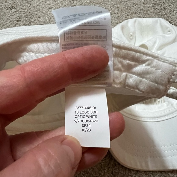 Gap Baby Toddler Baseball Hats (Size S/M, M/L) - Picture 8 of 10